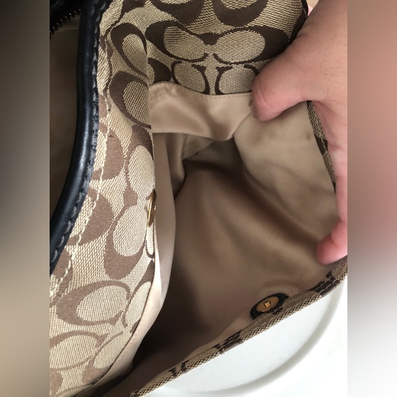 Signature Style Coach Purse with Black Leather and Gold Details, Y2K Vintage - Picture 15 of 15